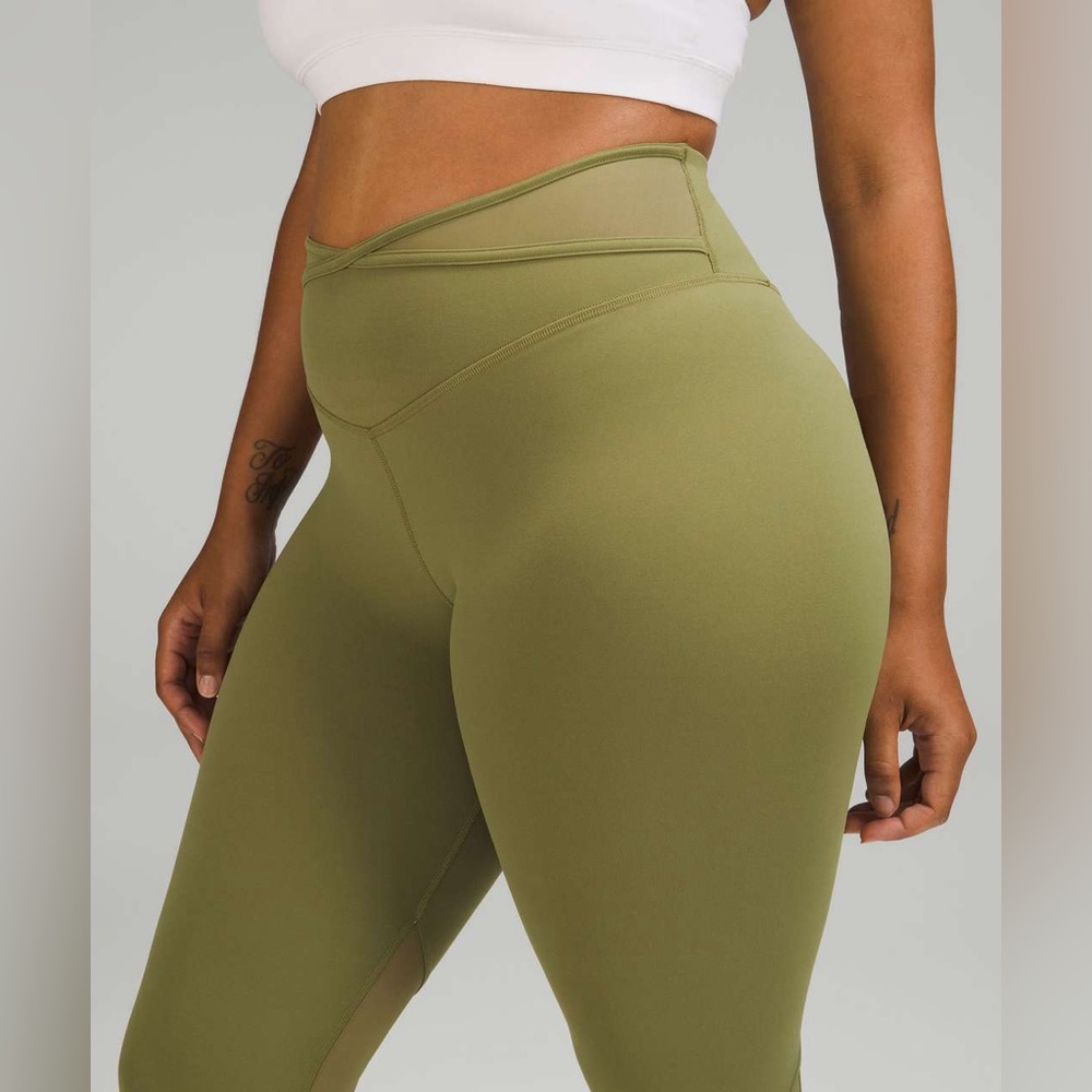 Lululemon•Nulu and Crisscross Mesh Stirrup Tight•Bronze Green•LIKE NEW•Sz 4 - Picture 5 of 16